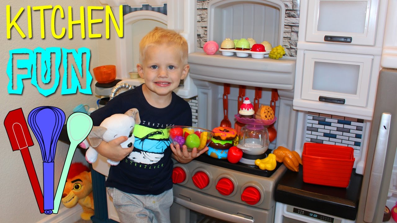 Step2 Grand Luxe Kitchen Playtime Review