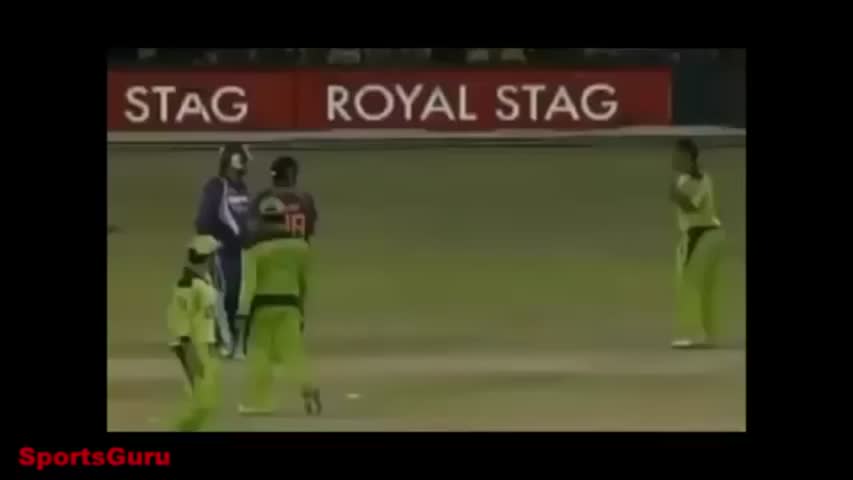 Top Biggest Fights in Cricket History | Compilation 2016