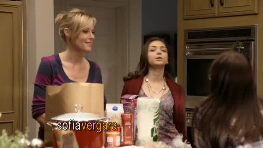 Modern Family - Season 1 Episode 11 - Up All Night