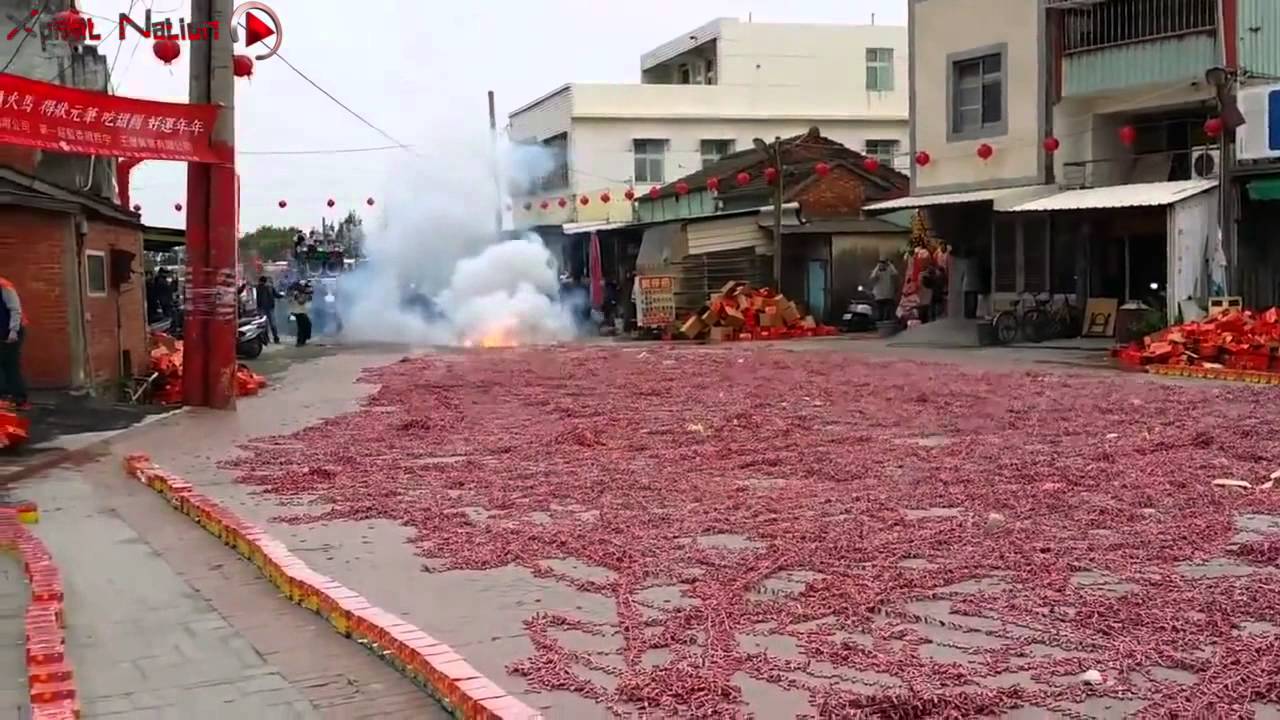 1 MILLION Fireworks Set Off At The Same Time