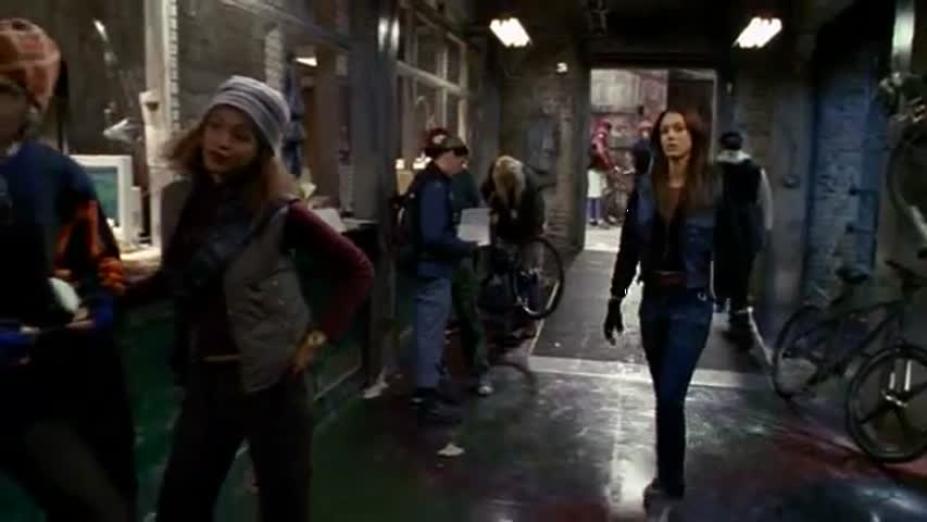 Dark Angel - Season 2 Episode 11 - The Berrisford Agenda 