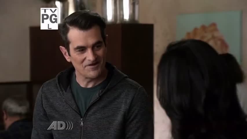 Modern Family - Season 7 Episode 16 - The Cover-Up