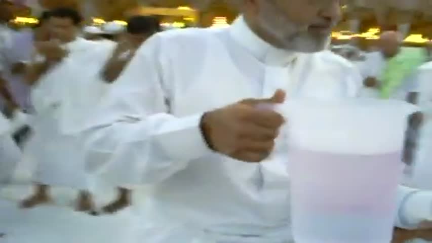 before iftaar in masjid harram clip#2