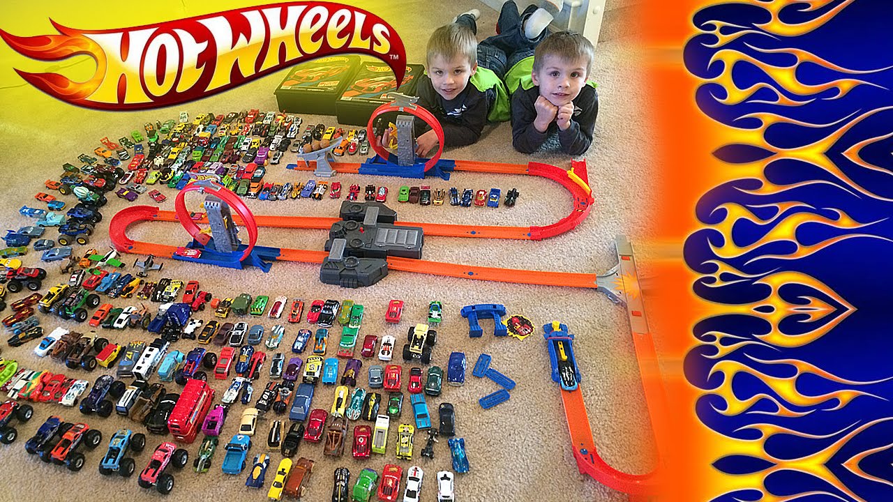 Hot Wheels Track Builder Total Turbo Takeover & Car Collection