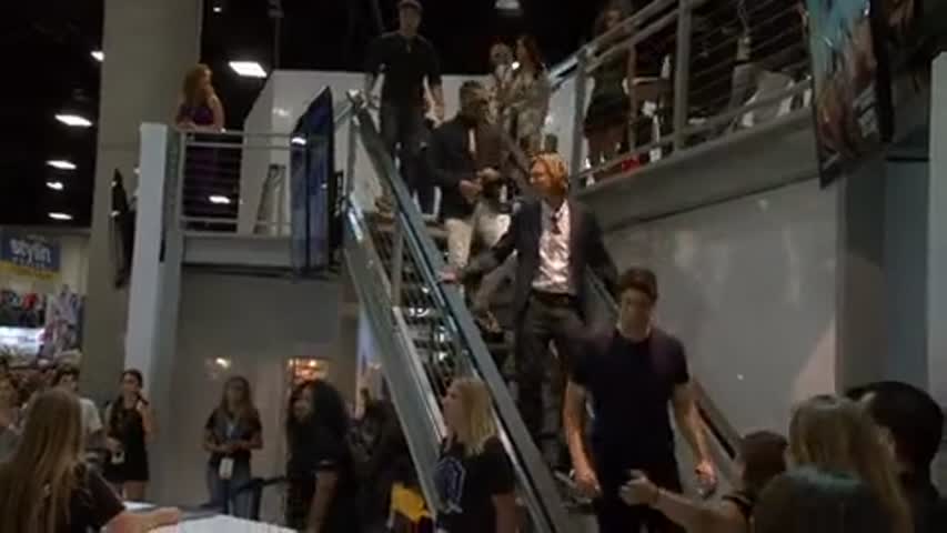  DC's Legends of Tomorrow - Season 2 Episode 0 - Special