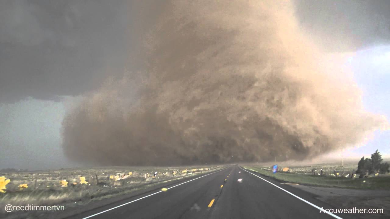 Extreme up-close video of tornado near Wray, CO!