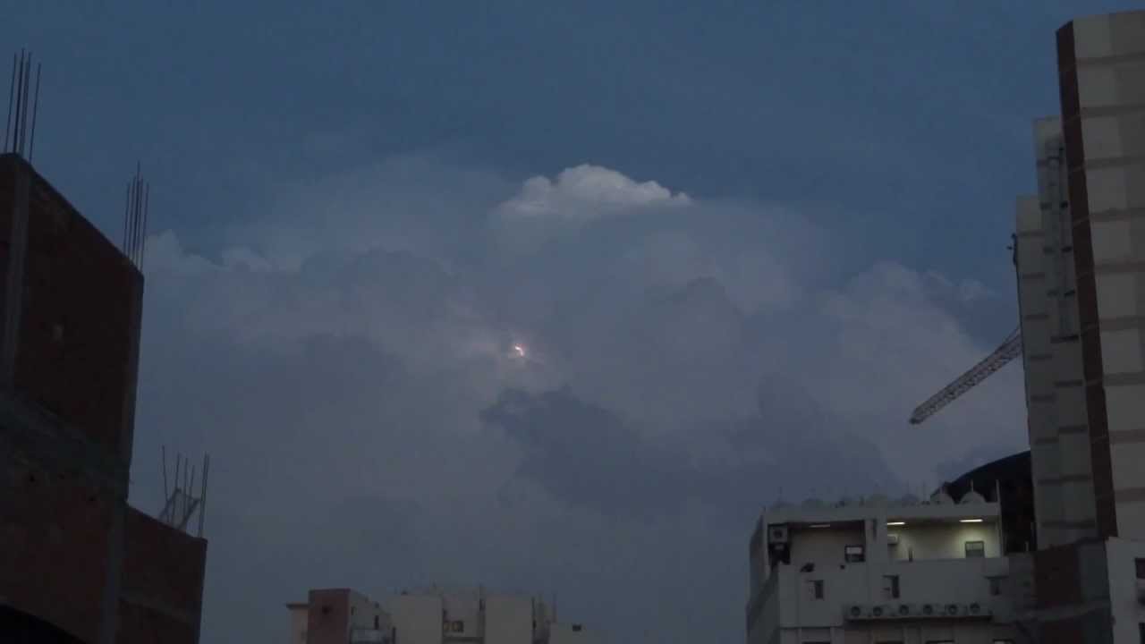 amazing effact of cloud in makkah 