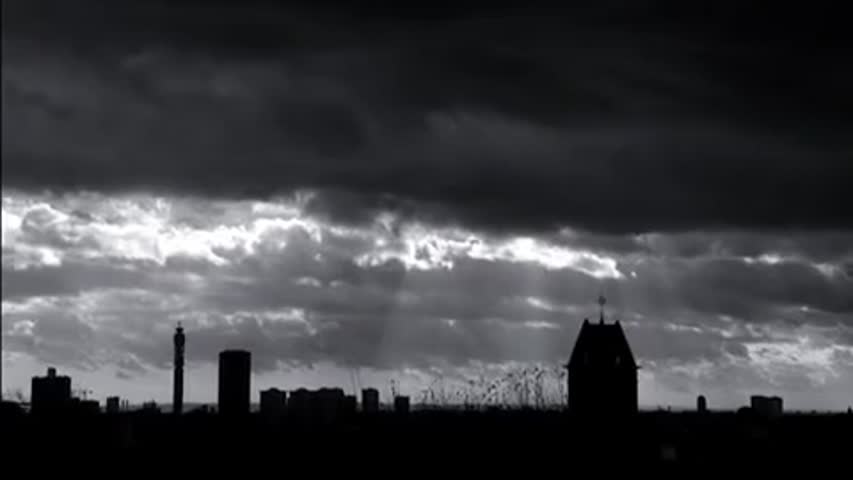  Spaced - Season 2 Episode 1 - Back