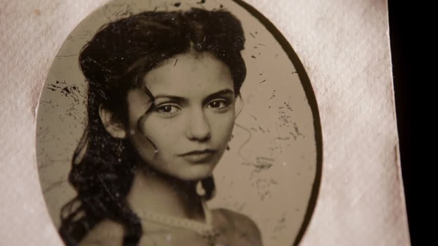  The Vampire Diaries - Season 1 Episode 8 - 162 Candles