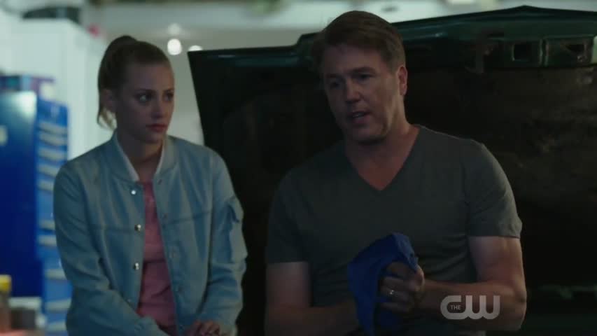  Riverdale S06 E0 Chapter Six: Faster, Pussycats! Kill! Kill!