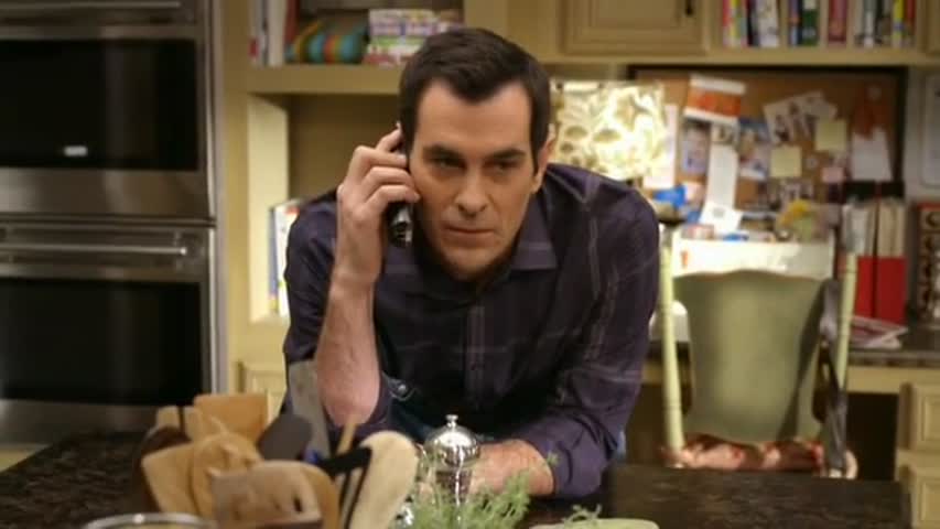 Modern Family - Season 1 Episode 12 - Not in My House