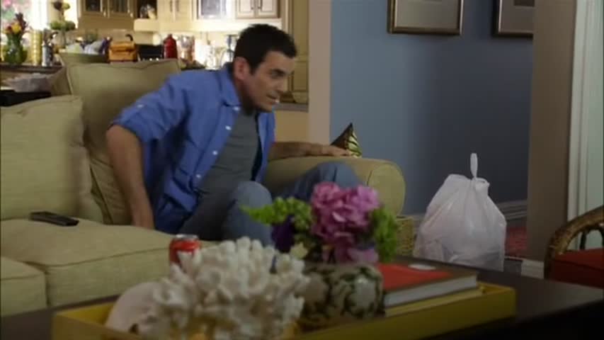 Modern Family - Season 1 Episode 4 - The Incident