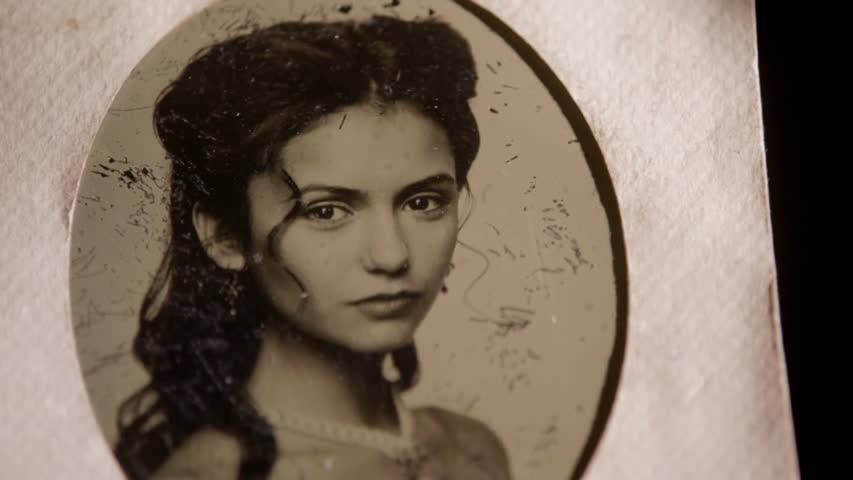 The Vampire Diaries - Season 1 Episode 10 - The Turning Point