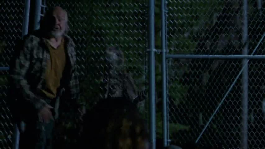 ZOO S02 EP07 Jamie's Got A Gun 