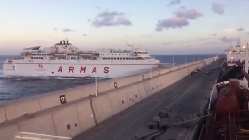 Out-of-control Canary Islands ferry smashes into harbour wall in terrifying accident