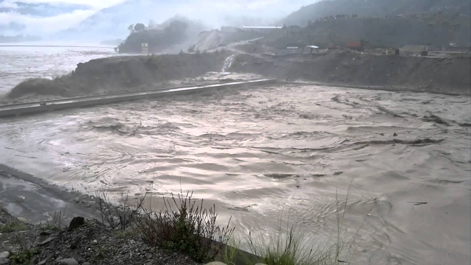 Alaknanda hydro project during flood on 16th