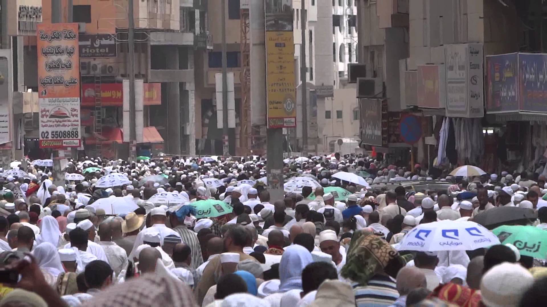 demolishing building of near masjid al haram for makkah metro station 