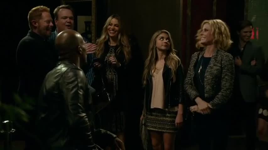 Modern Family - Season 6 Episode 10 - Haley's 21st Birthday