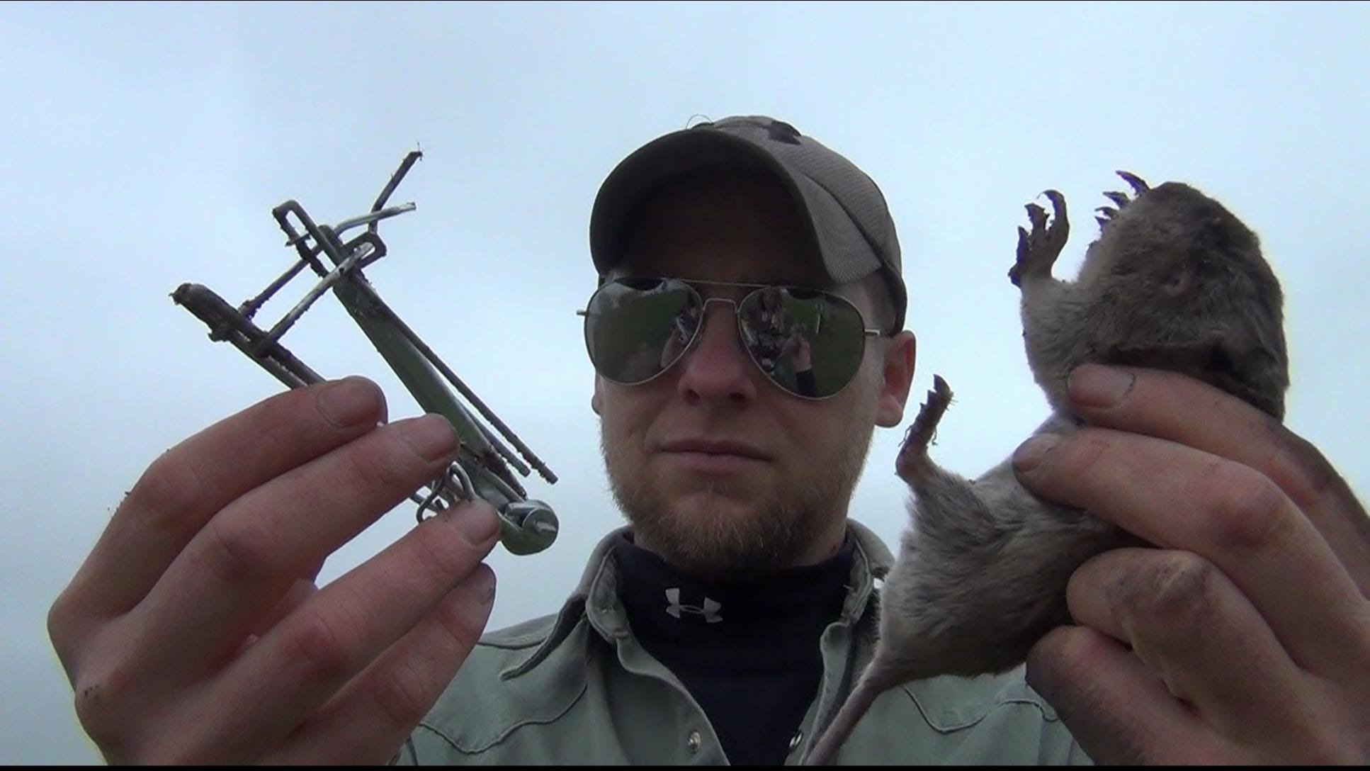 How to Set a Gopher Trap Victor EZ Set 0610