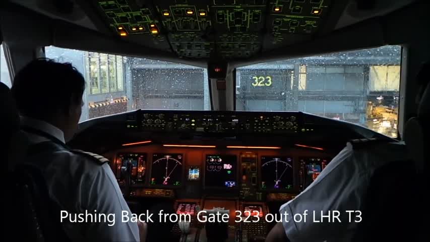 PIA Pakistan International Airlines London to Karachi from B777 flight deck