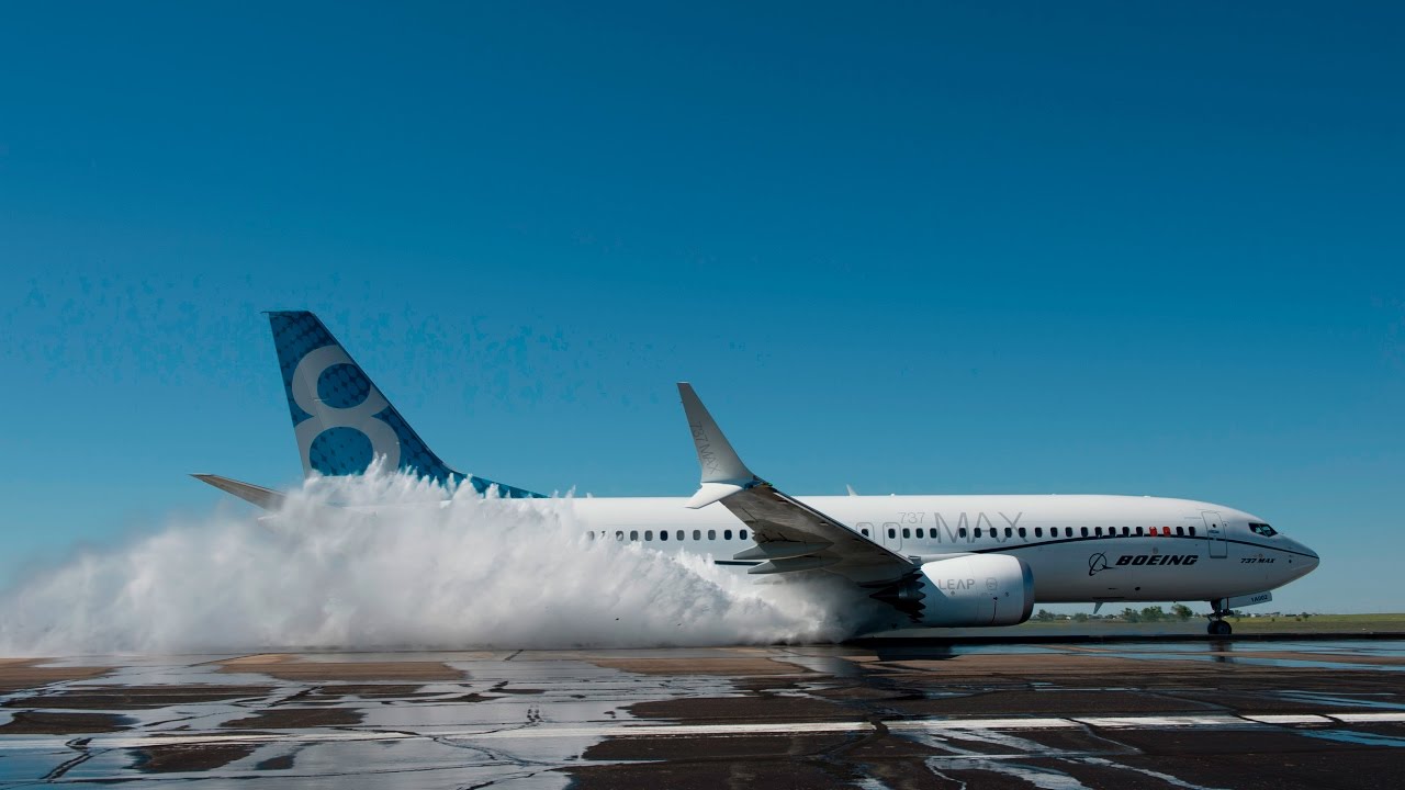 Boeing's 737 MAX Makes a Splash