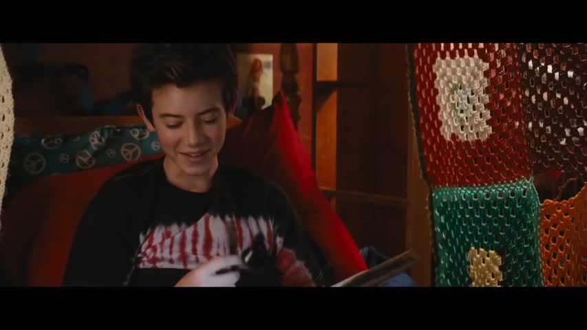 MIDDLE SCHOOL Official Trailer 