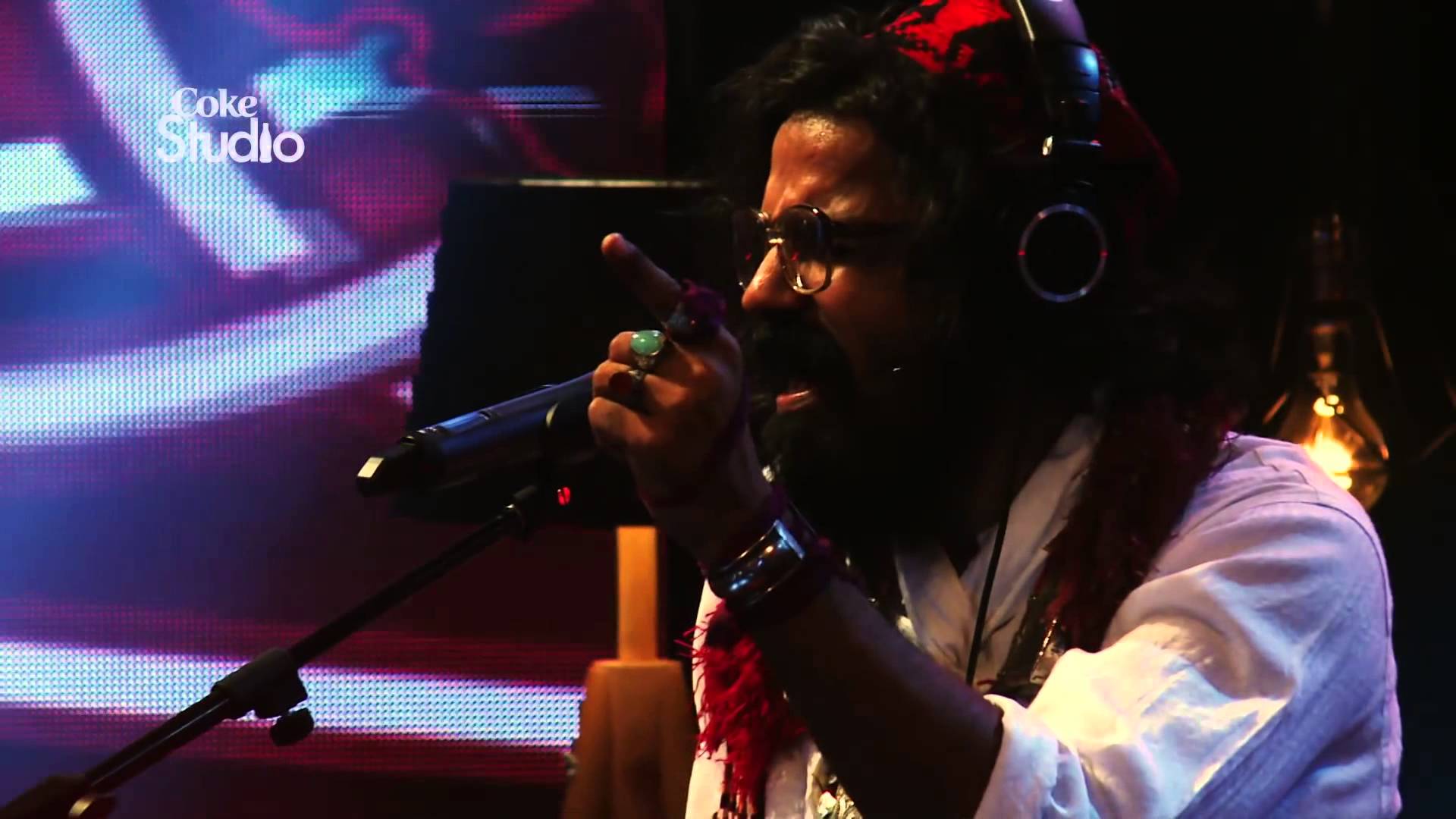 Asrar, Sab Aakho Ali Ali, Coke Studio Season 7, Episode 1