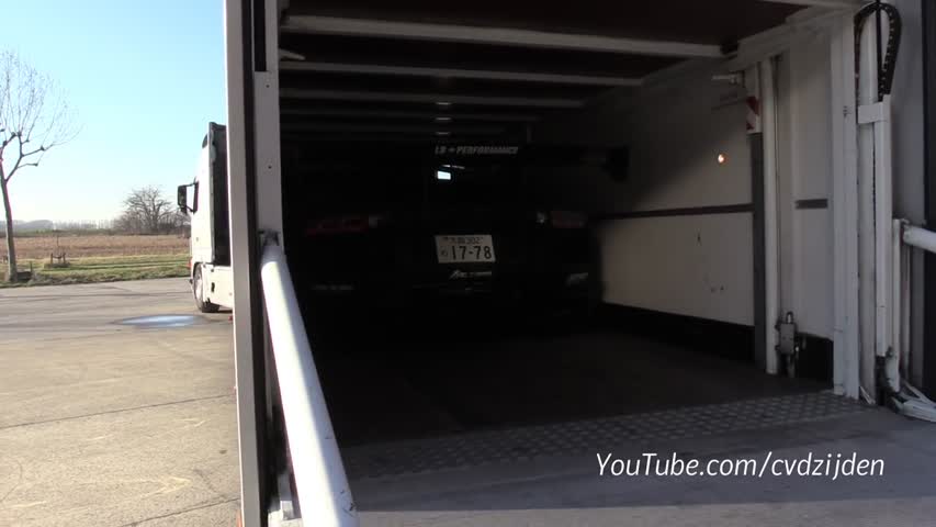 Liberty Walk Lamborghini Aventador w/ Fi Exhaust - Start, Revs & Fly By's!