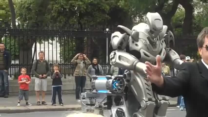 Robot at Street Performer's Fair, Dublin 