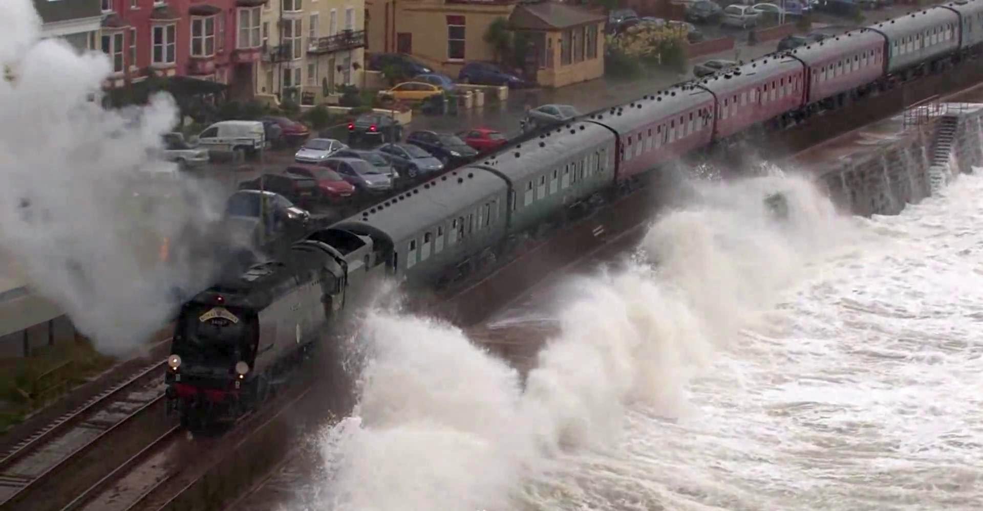 Dangerours & Breathtaking Train Route on Earth