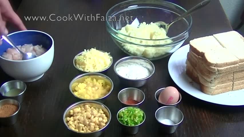 CHICKEN TIKKA FRIED BREAD - چکن تکہ فرائیڈ بریڈ 