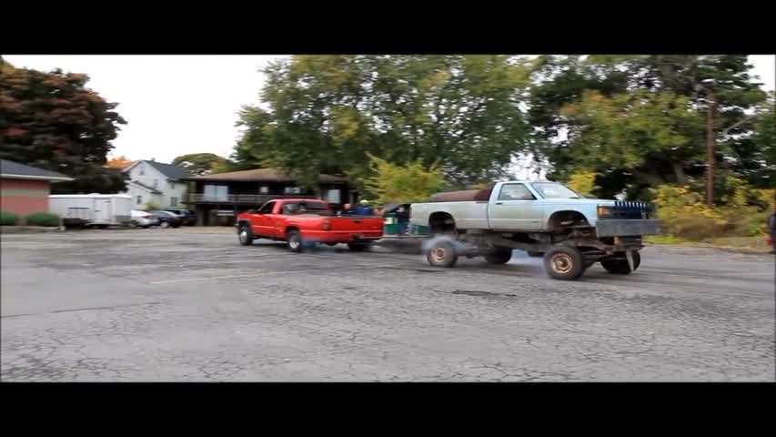 Semi vs Dually Tug O War Daisy Dukes Truck Show