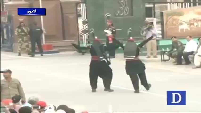 India puts up sorry show against Pak Rangers in flag-retreat ceremony