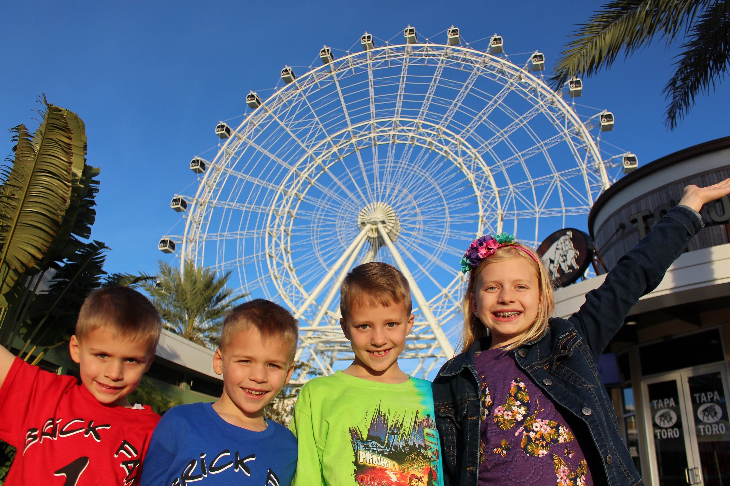 400 Feet IN THE SKY Riding the Orlando Eye Huge Ferris Wheel!!