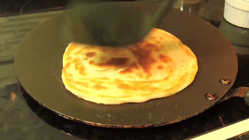 Lachha Paratha Recipe  Urdu Breakfast Pakistani Desi Food by (HUMA IN THE KITCHEN)