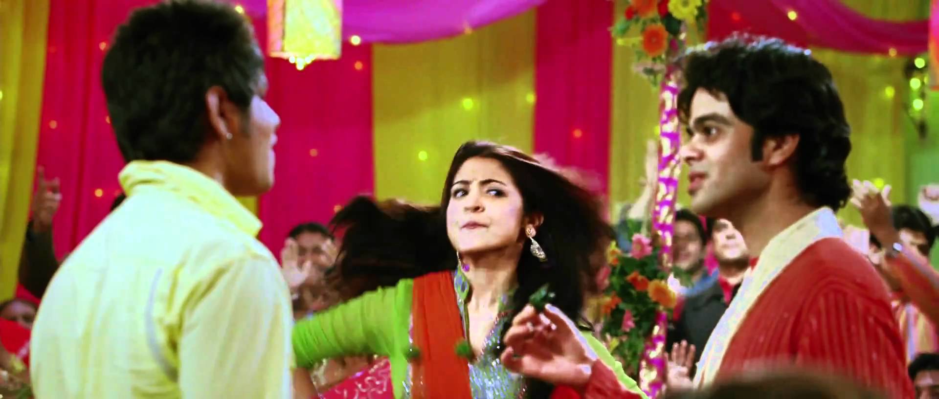 Band Baaja Baaraat - Baari Barsi - HQ Video Song