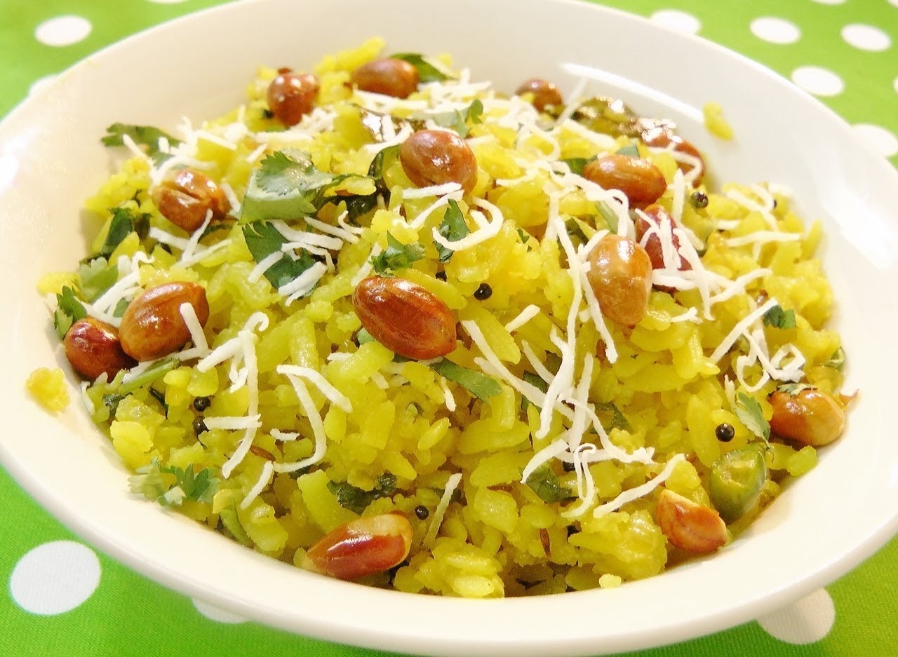 Kanda Poha - Sanjeev Kapoor - Khana Khazana