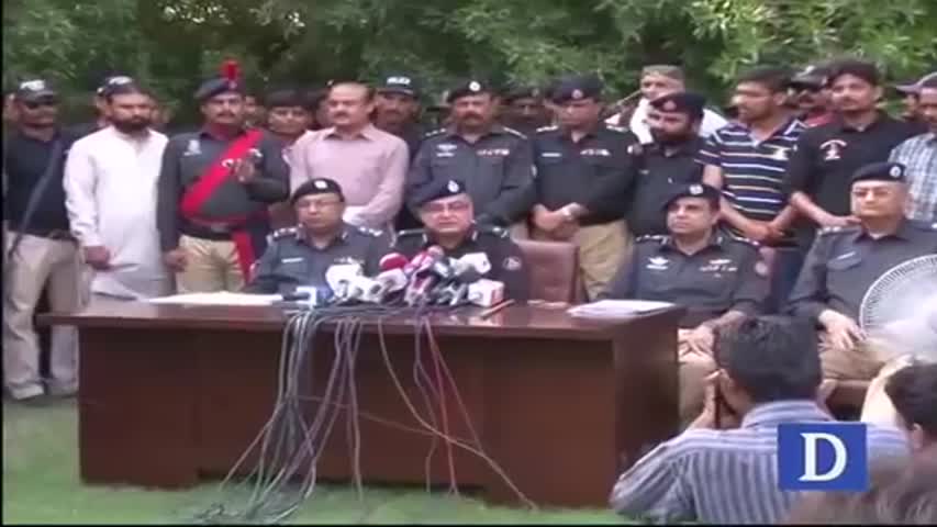 Sindh police recover huge cache of weapons from Azizabad