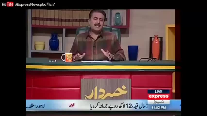 Hunny Albela as Transgender teasing Aftab Iqbal badly