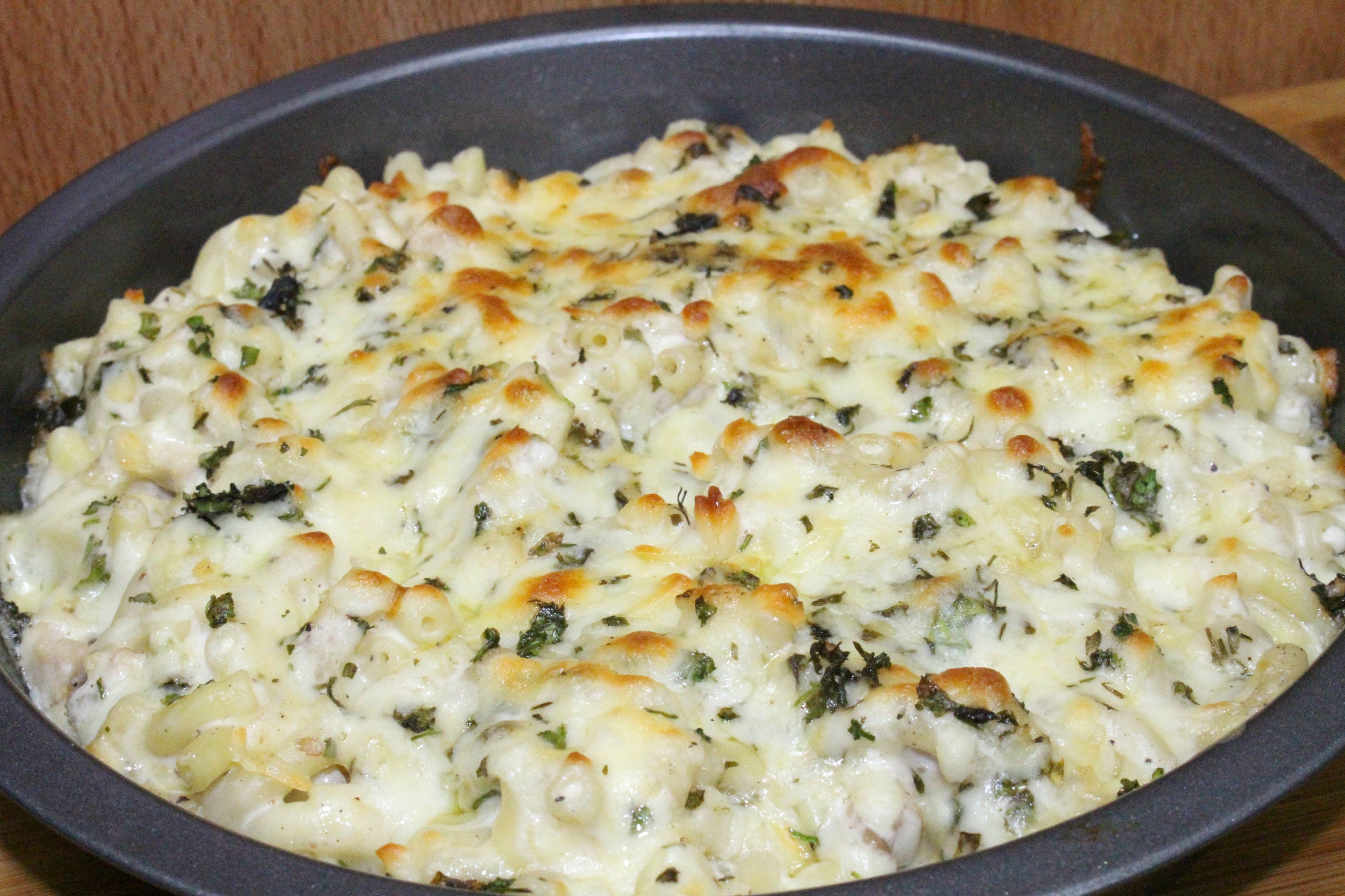 Cheesy Chicken Macaroni Baked