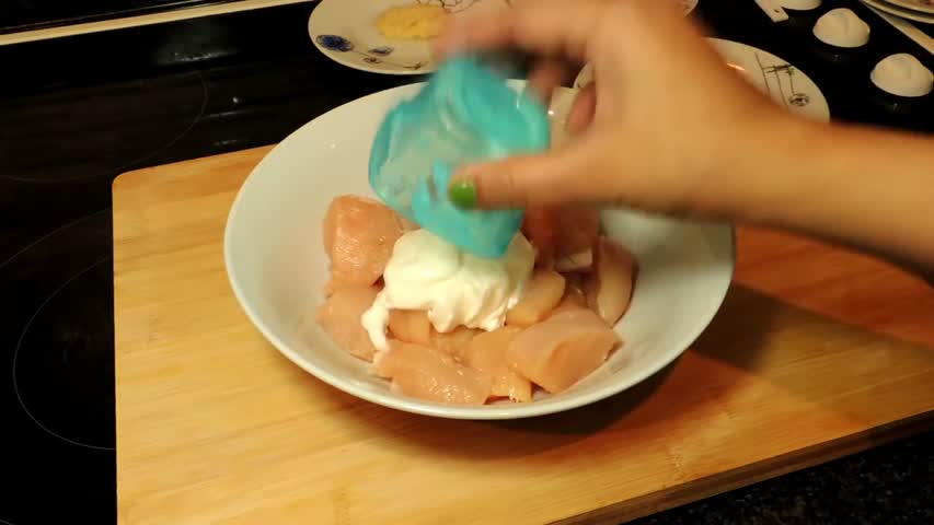 HOW TO MAKE BUTTER CHICKEN AT HOME by (HUMA IN THE KITCHEN)