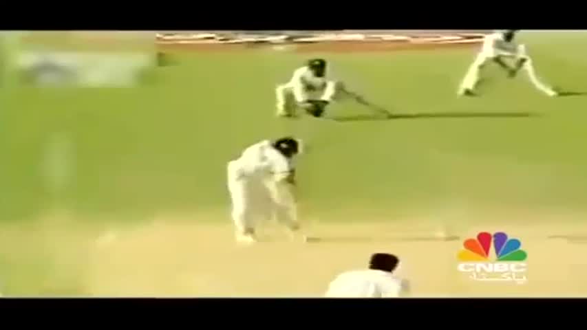 SHOAIB AKHTAR WORLD's FASTEST BOWLER