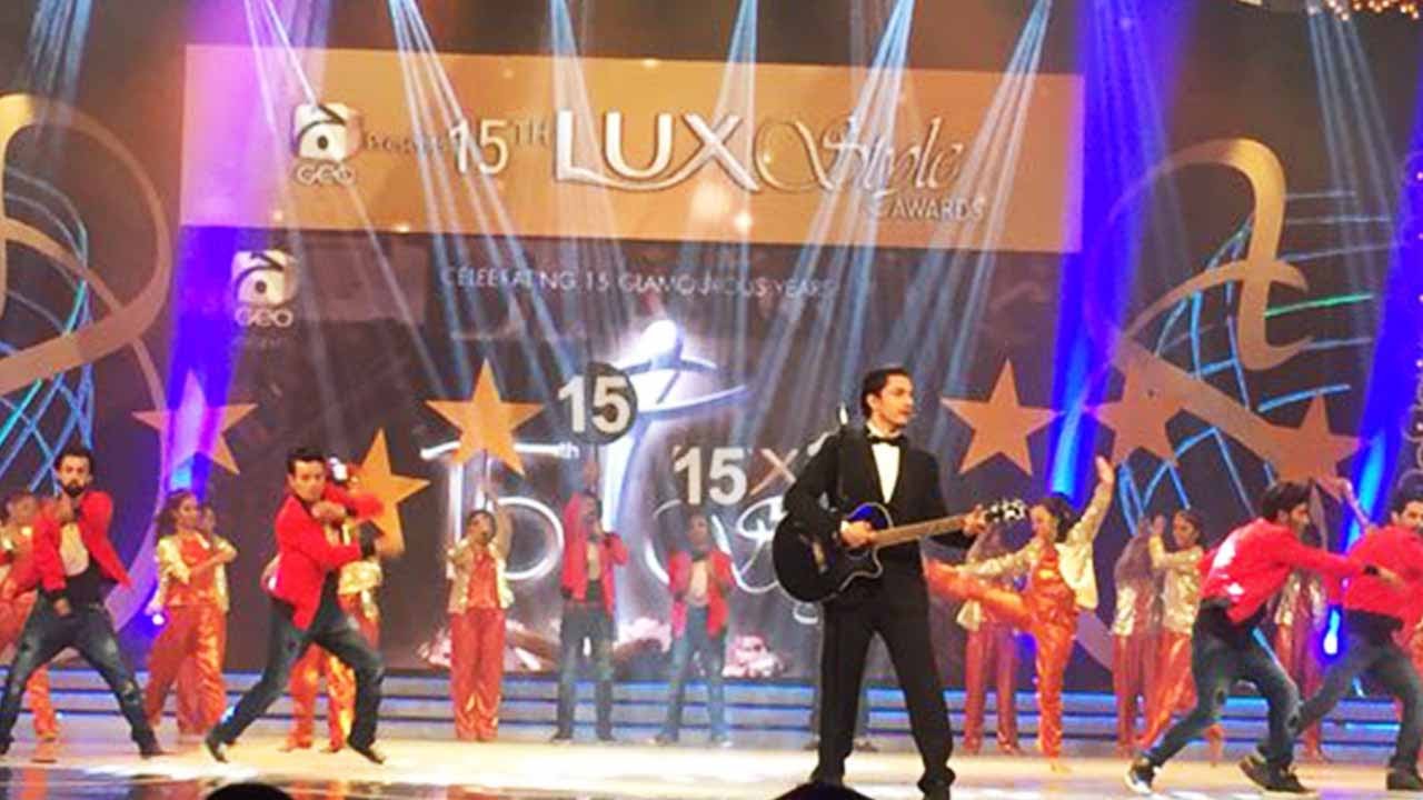 Ali Zafars Performance at Lux Style Awards  2016
